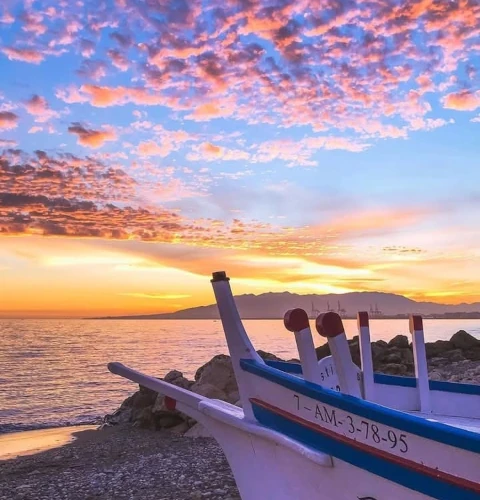 Barca atardecer