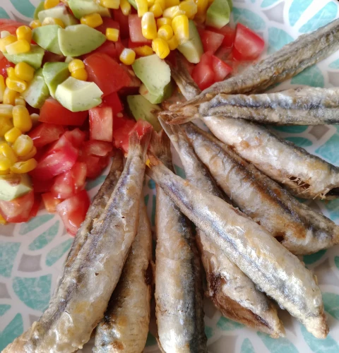 Boquerones con ensalada